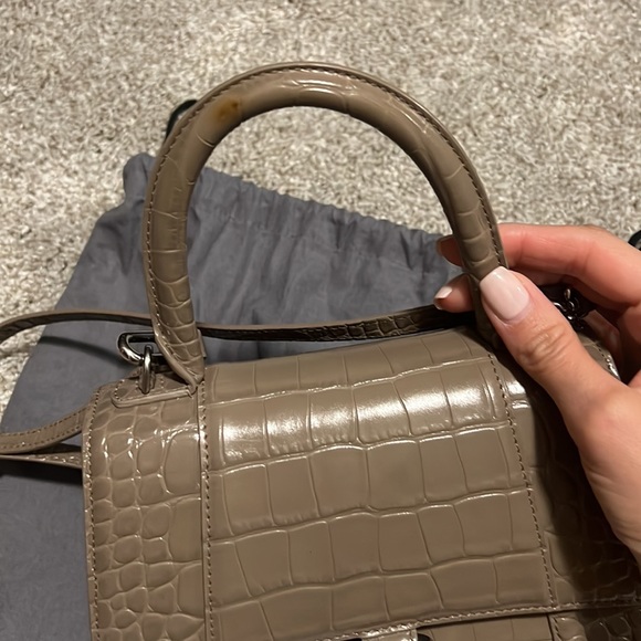 Balenciaga small croc embossed hourglass - Picture 6 of 9